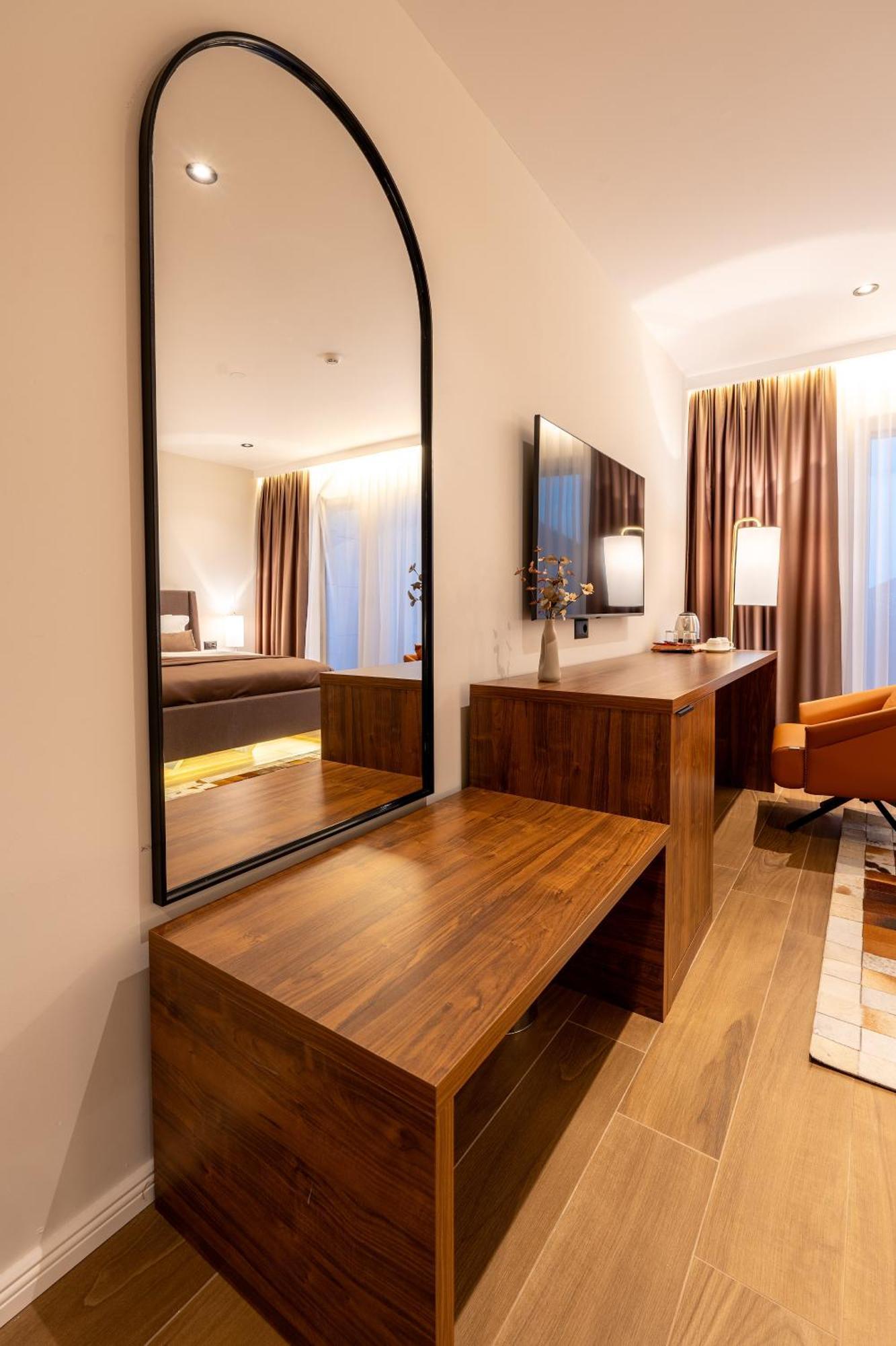 Ruby Hotel Prishtina Pristina Kültér fotó