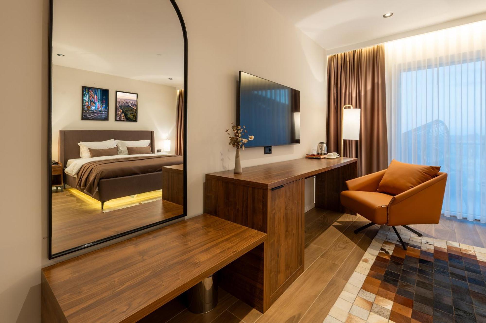 Ruby Hotel Prishtina Pristina Kültér fotó