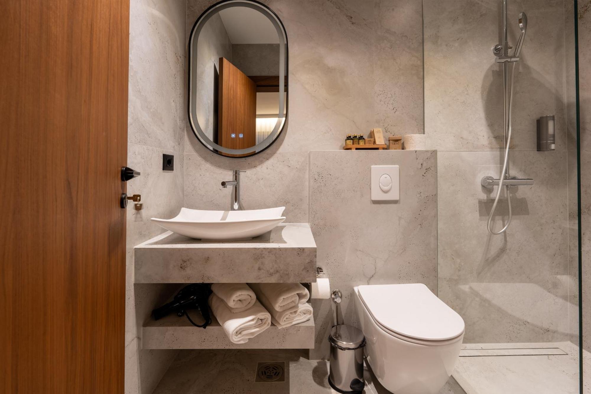 Ruby Hotel Prishtina Pristina Kültér fotó