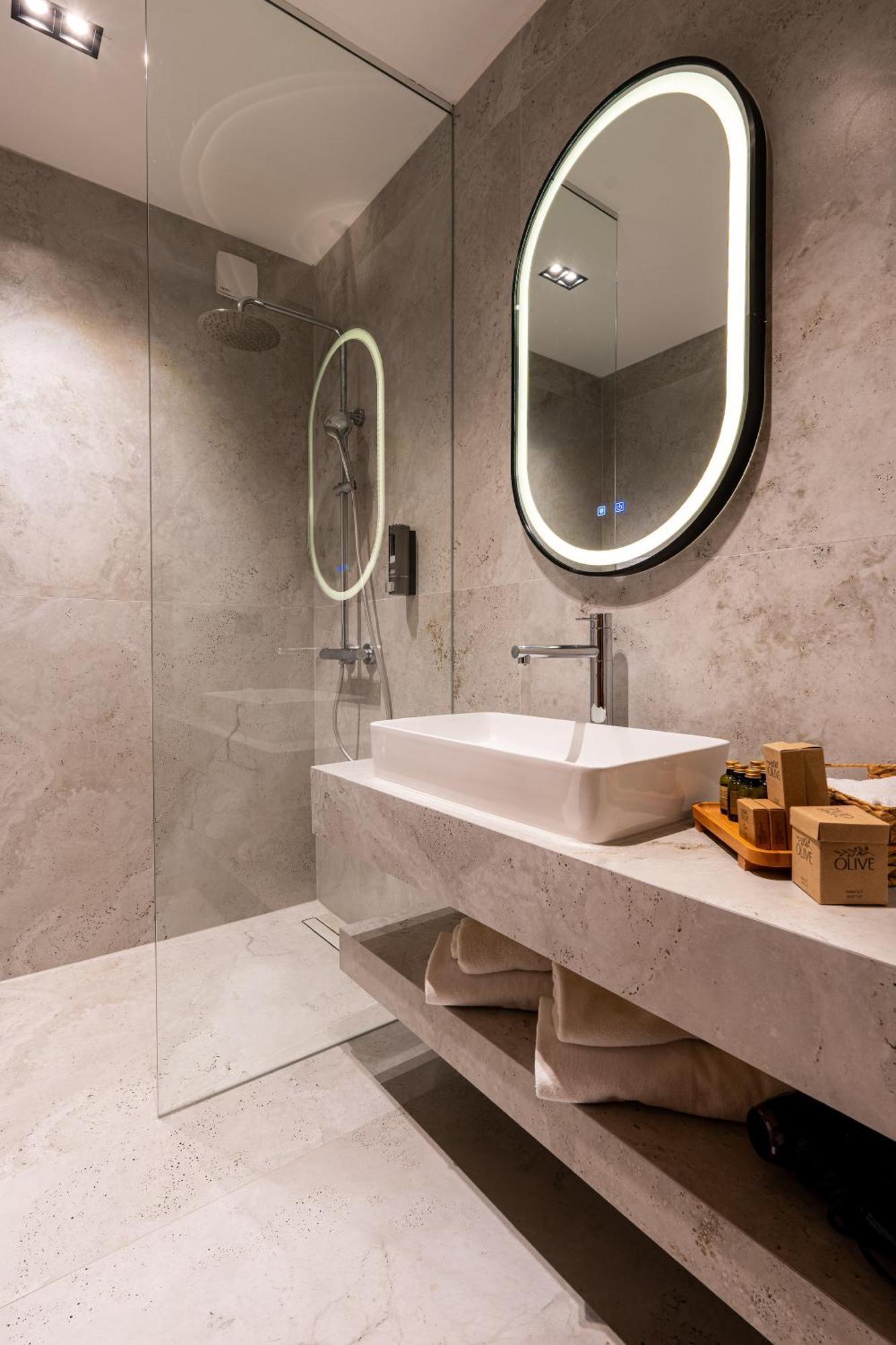 Ruby Hotel Prishtina Pristina Kültér fotó