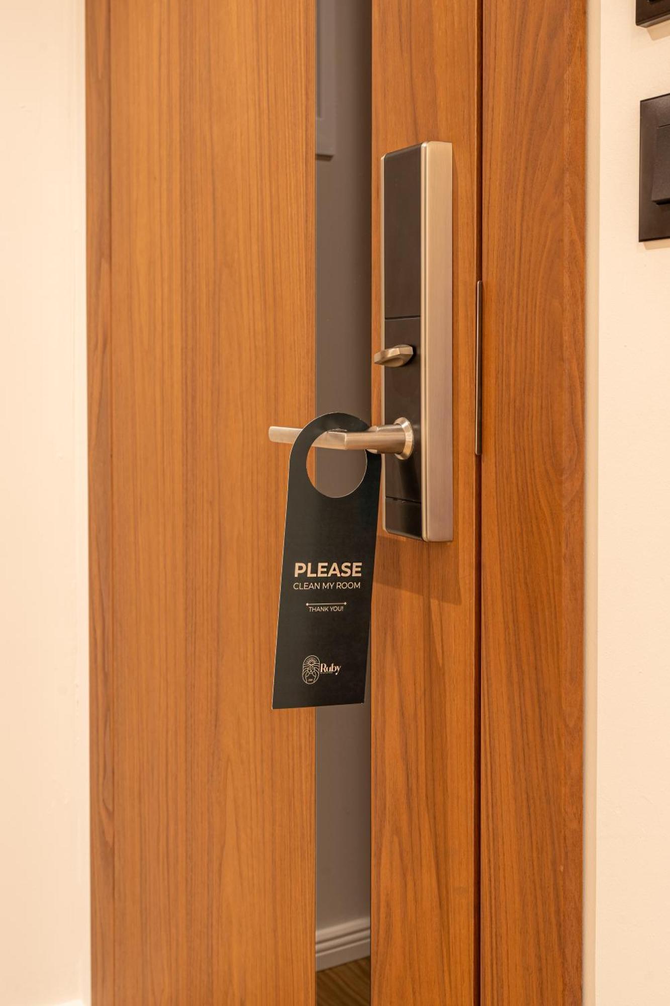 Ruby Hotel Prishtina Pristina Kültér fotó