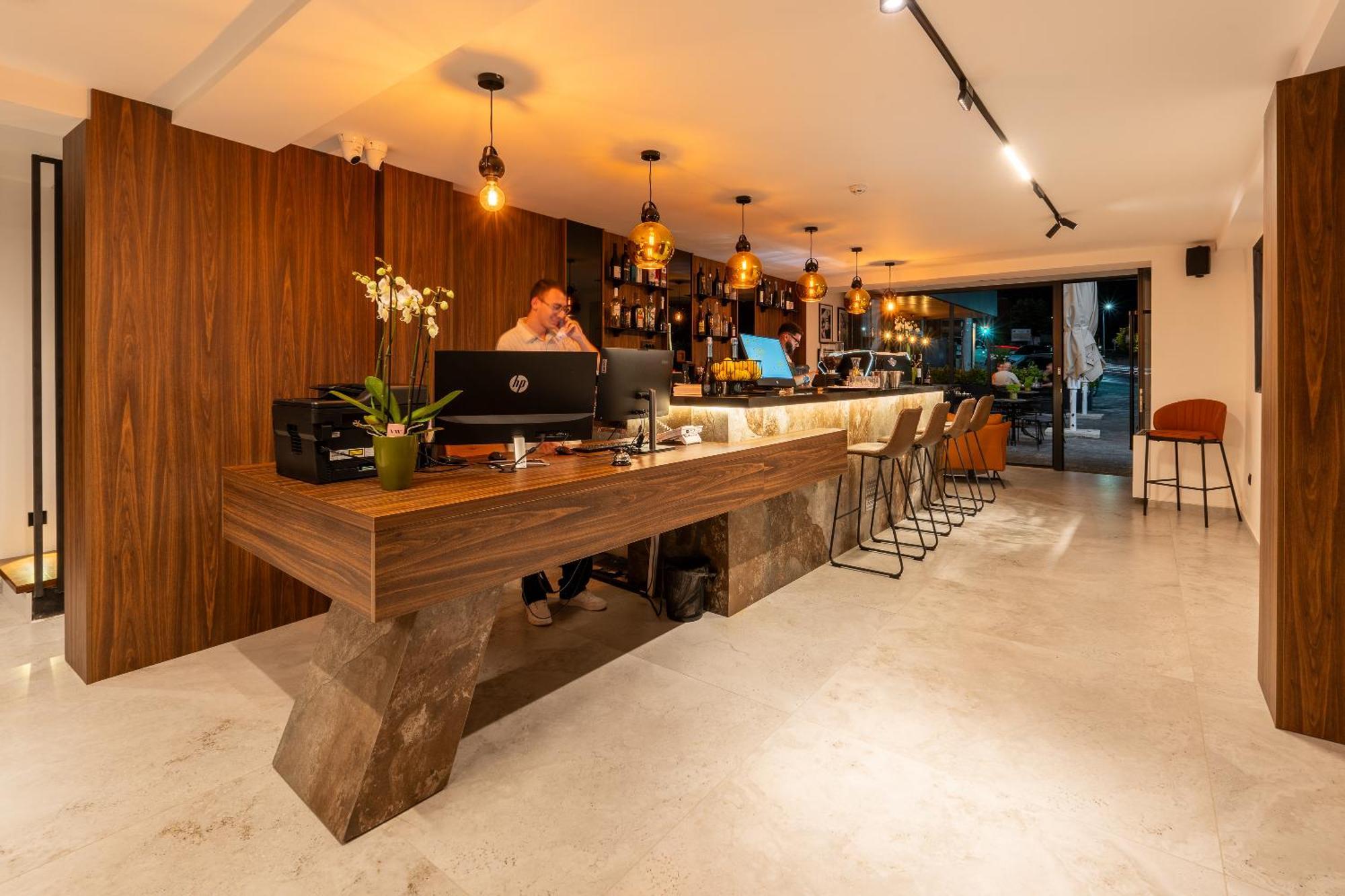 Ruby Hotel Prishtina Pristina Kültér fotó
