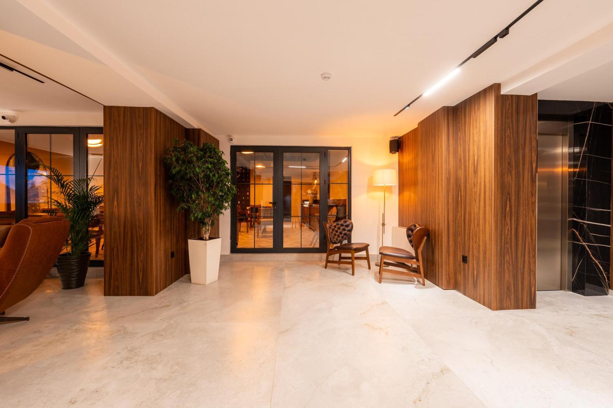 Ruby Hotel Prishtina Pristina Kültér fotó